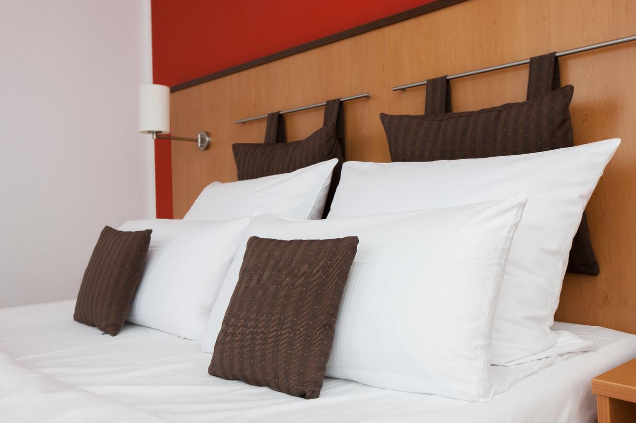 Centro Hotel U-No1, Trademark Collection By Wyndham Großbettlingen Exteriér fotografie